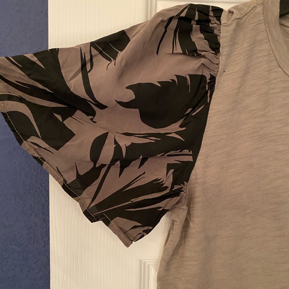 Anthropologie t.la Puffy Camo Women’s Brown Green Moss Cotton Sleeve Tee Size XS - Picture 8 of 11